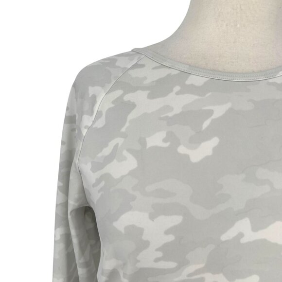 Spanx Better Base Crew Womens Long Sleeve Camo Print Top Size Large - Picture 3 of 9